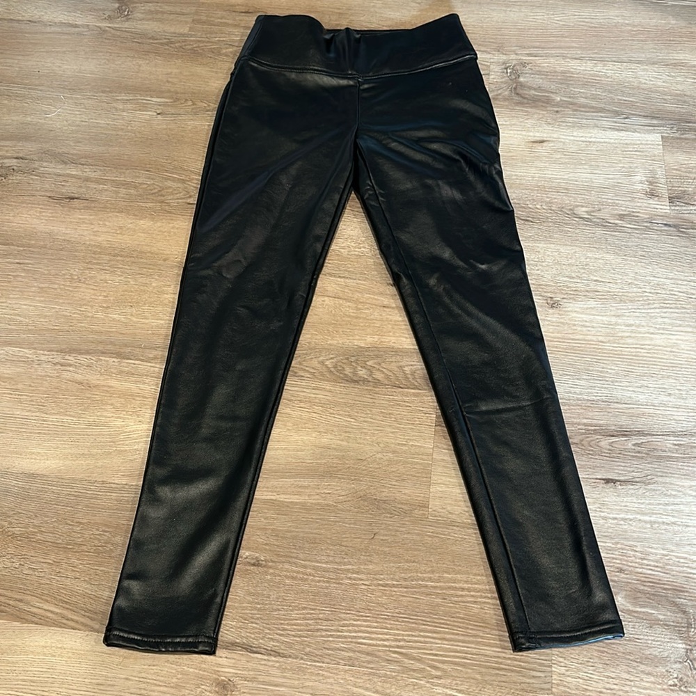 NWOT Vince Camuto Black Faux Leather Leggings
